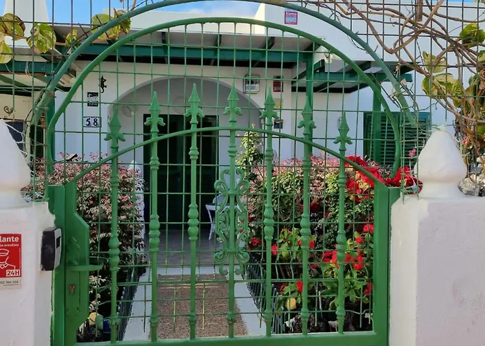 Isabel Maria Playa Blanca